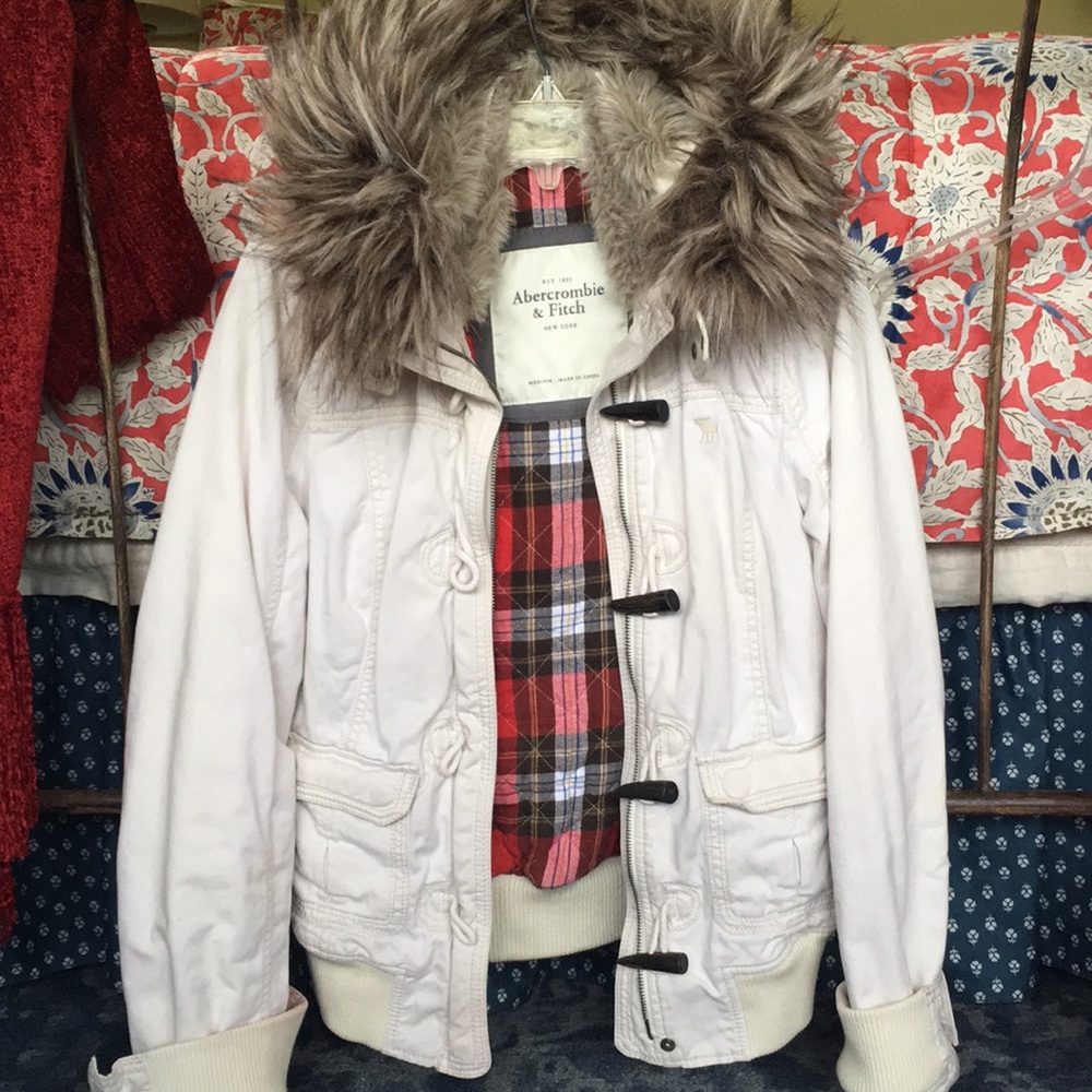 Abercrombie & Fitch- fur hood jacket - size M